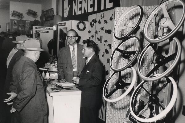 Foam for steering wheel covers was presented at a trade fair in the 1950s .
